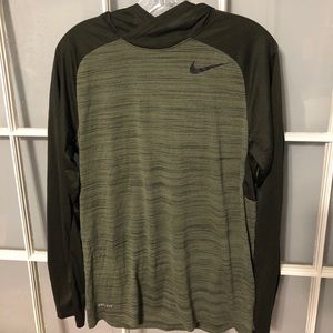 Nike hunter green pullover